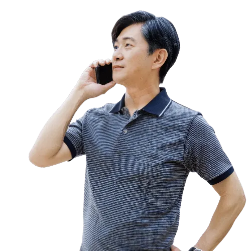 電話で相談する男性のイラスト